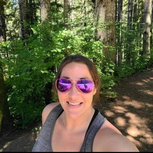 Meet the Posher Other - Meet your Posher, Tracy